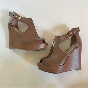 Guess brown wedges